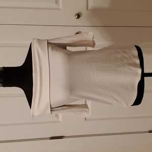 Stylish Off-The Shoulder White Top Size Large